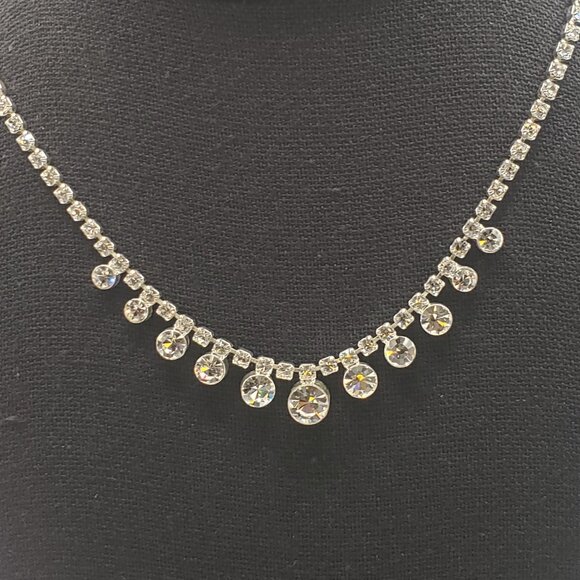 Vintage Silver Tone Graduated Round Clear Crystal and Rhinestone Choker Necklace - Picture 4 of 12